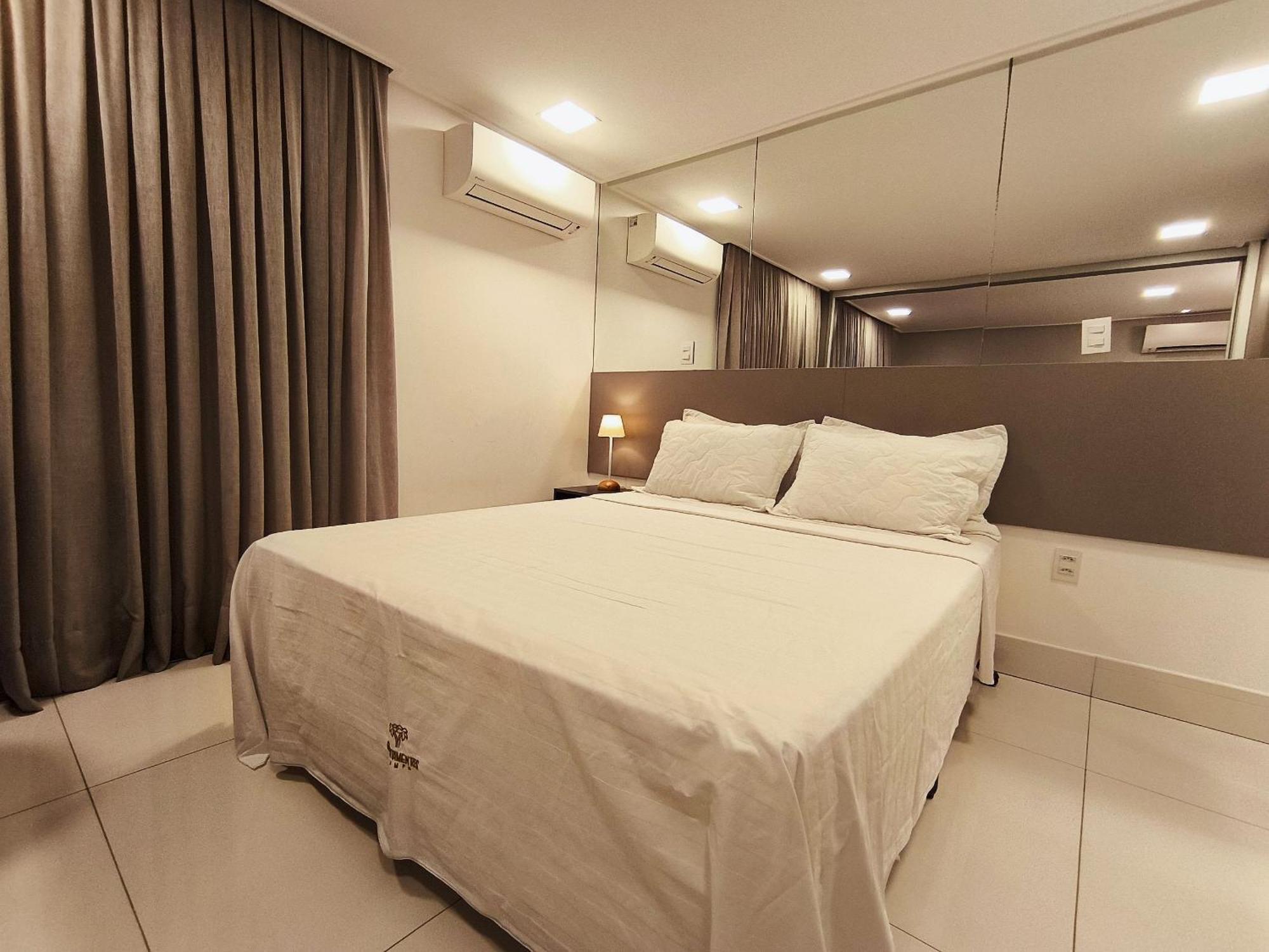 Apto Luxuoso No Solar Tambau