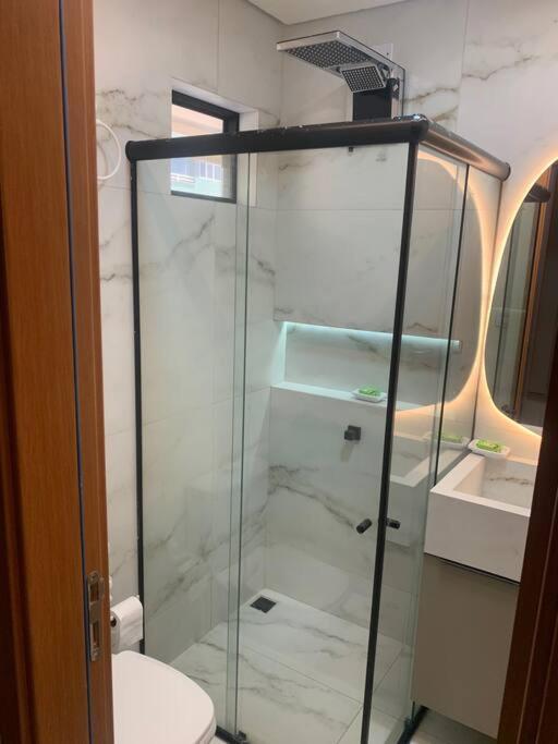 Confortavel E Perto Da Apartamento