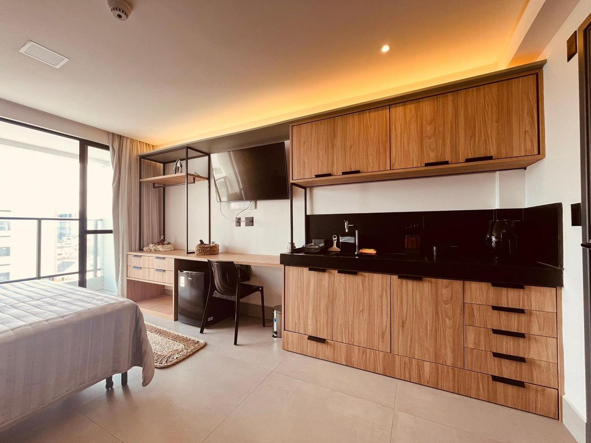 Apartamento Acomodacao Espacosa E Sofisticada. Gbs 708. *