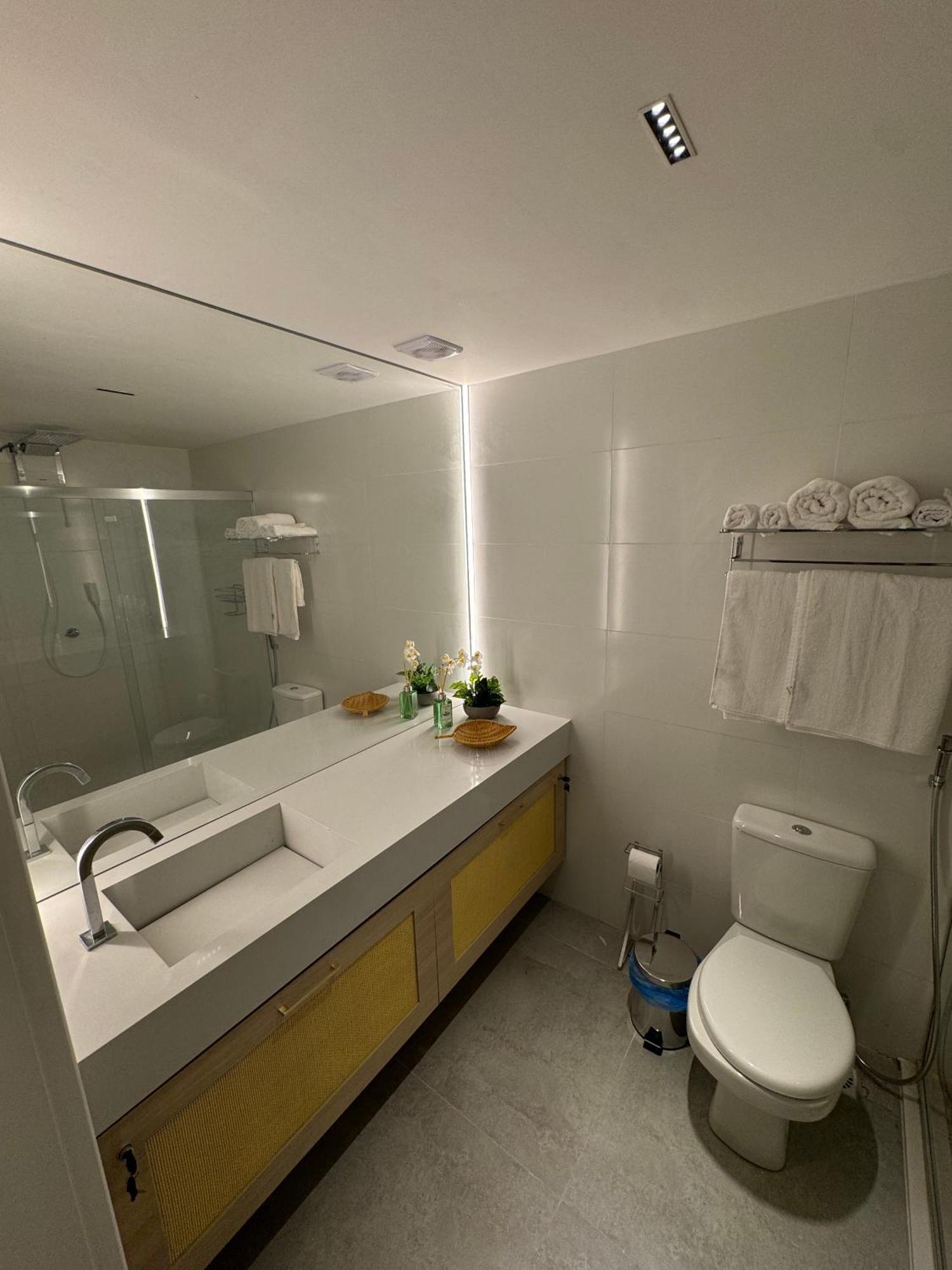 Flat Com Jacuzzi Privativa A 50m Do Mar Apartamento *