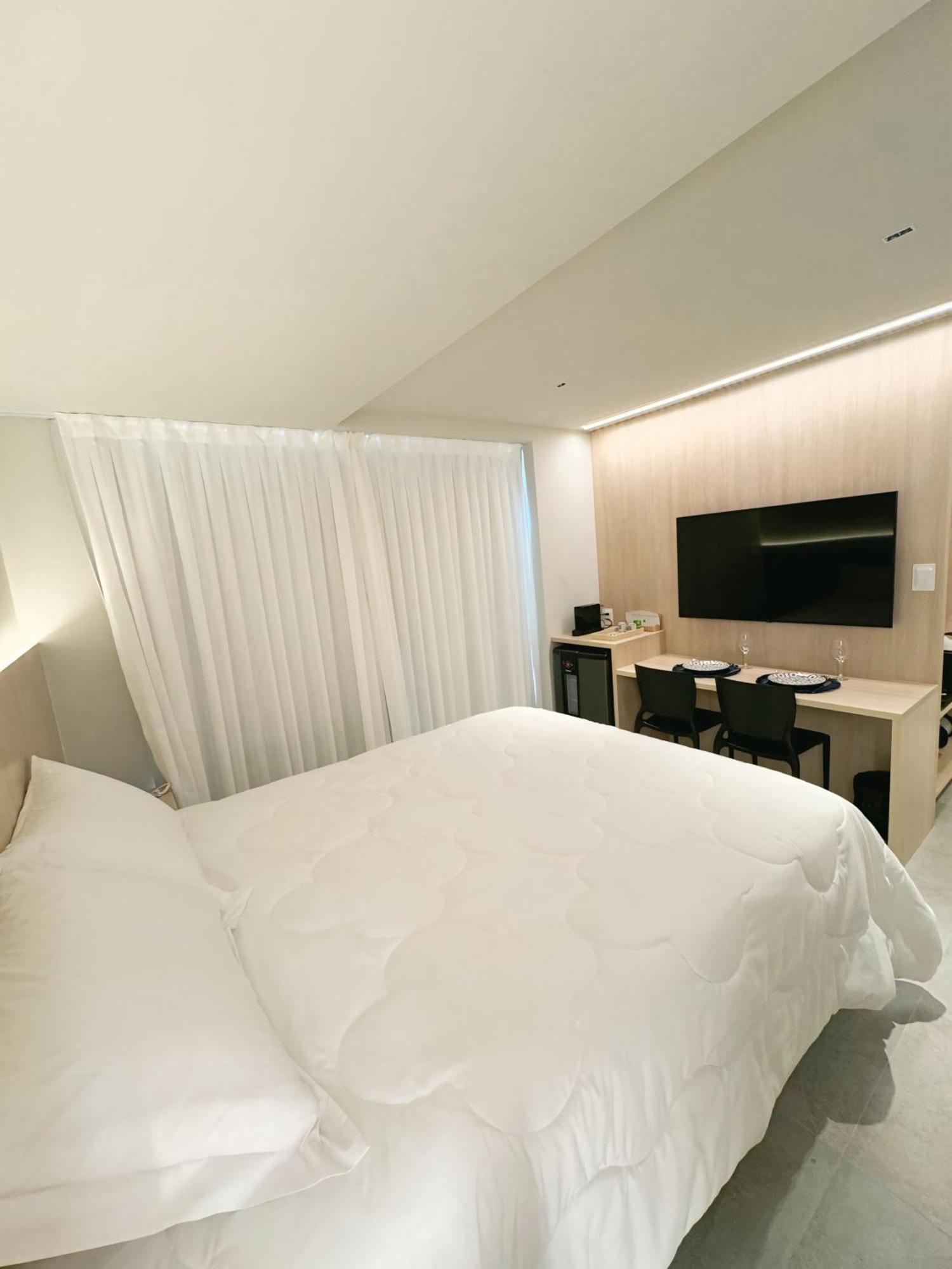 Flat Com Jacuzzi Privativa A 50m Do Mar Apartamento *