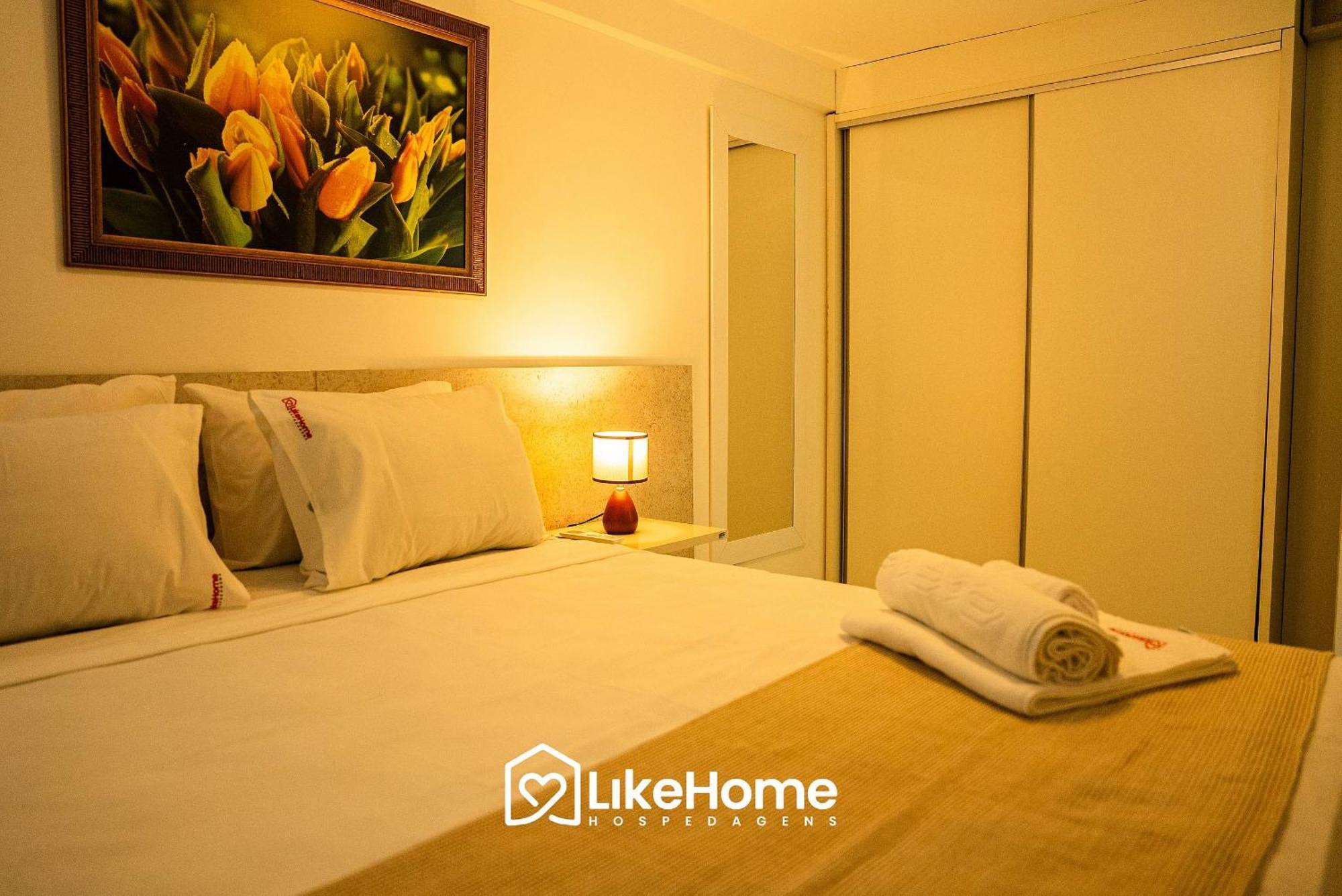 Likehome/ Magnific Tambau *