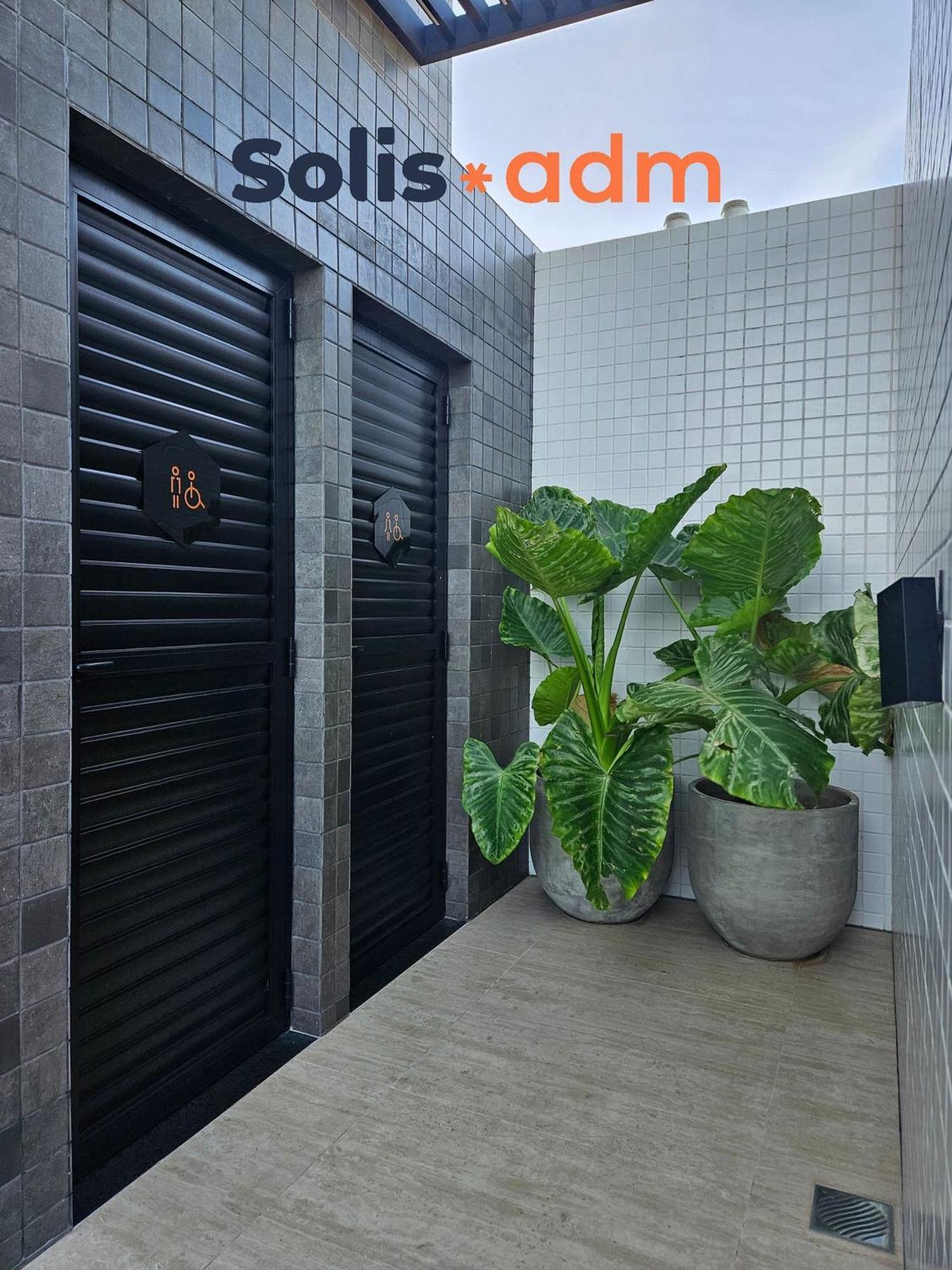 Com Piscina No Rooftop A 50m Da