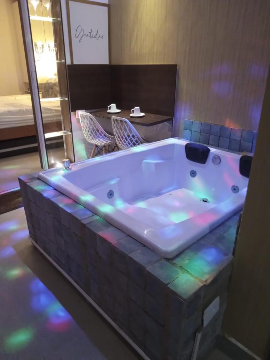 Apartamento Banheira Exclusiva - Na -temperatura Ambiente *