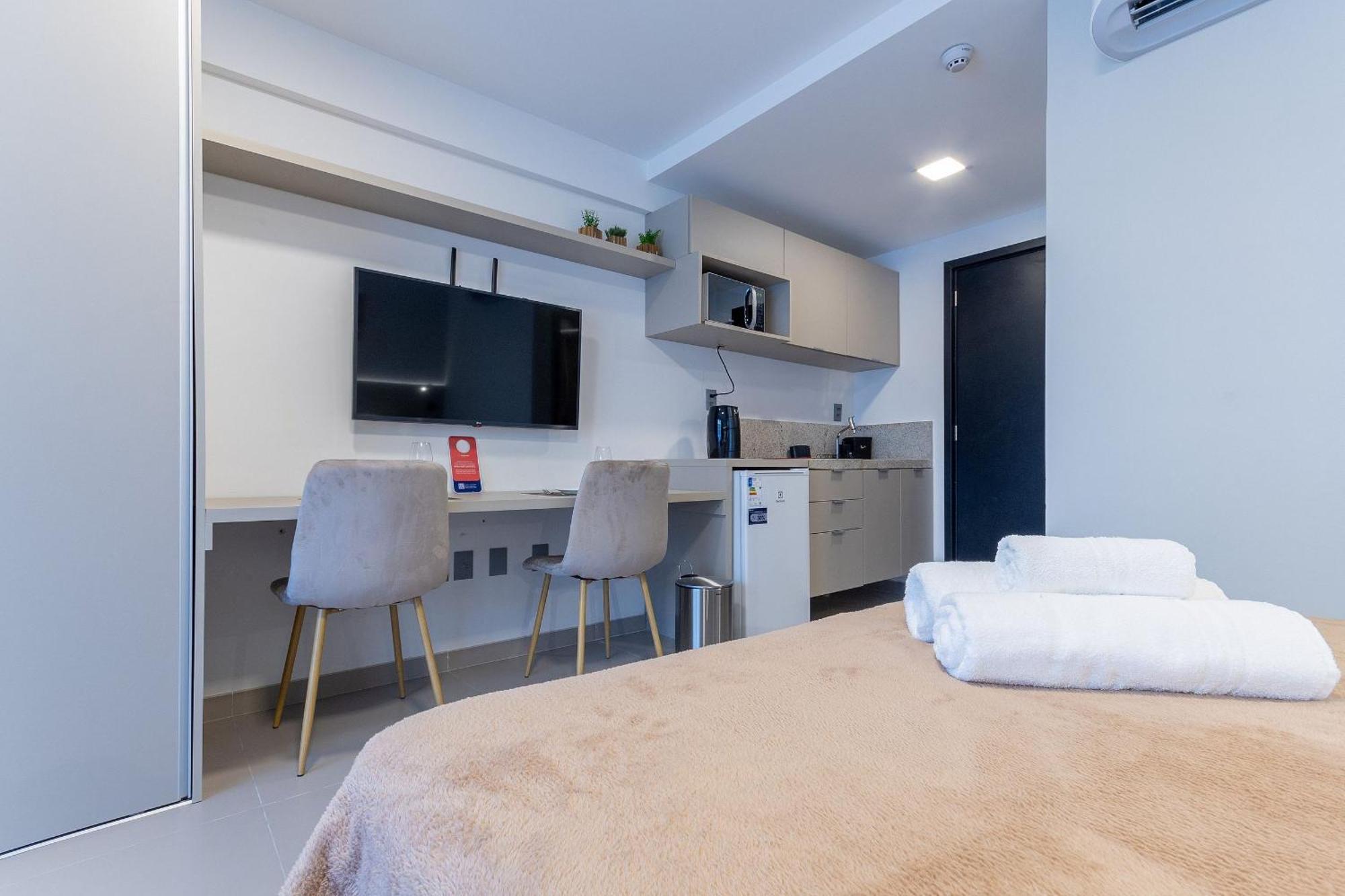 Haus #306 - Flat Com Varanda Por Carpediem Apartamento *