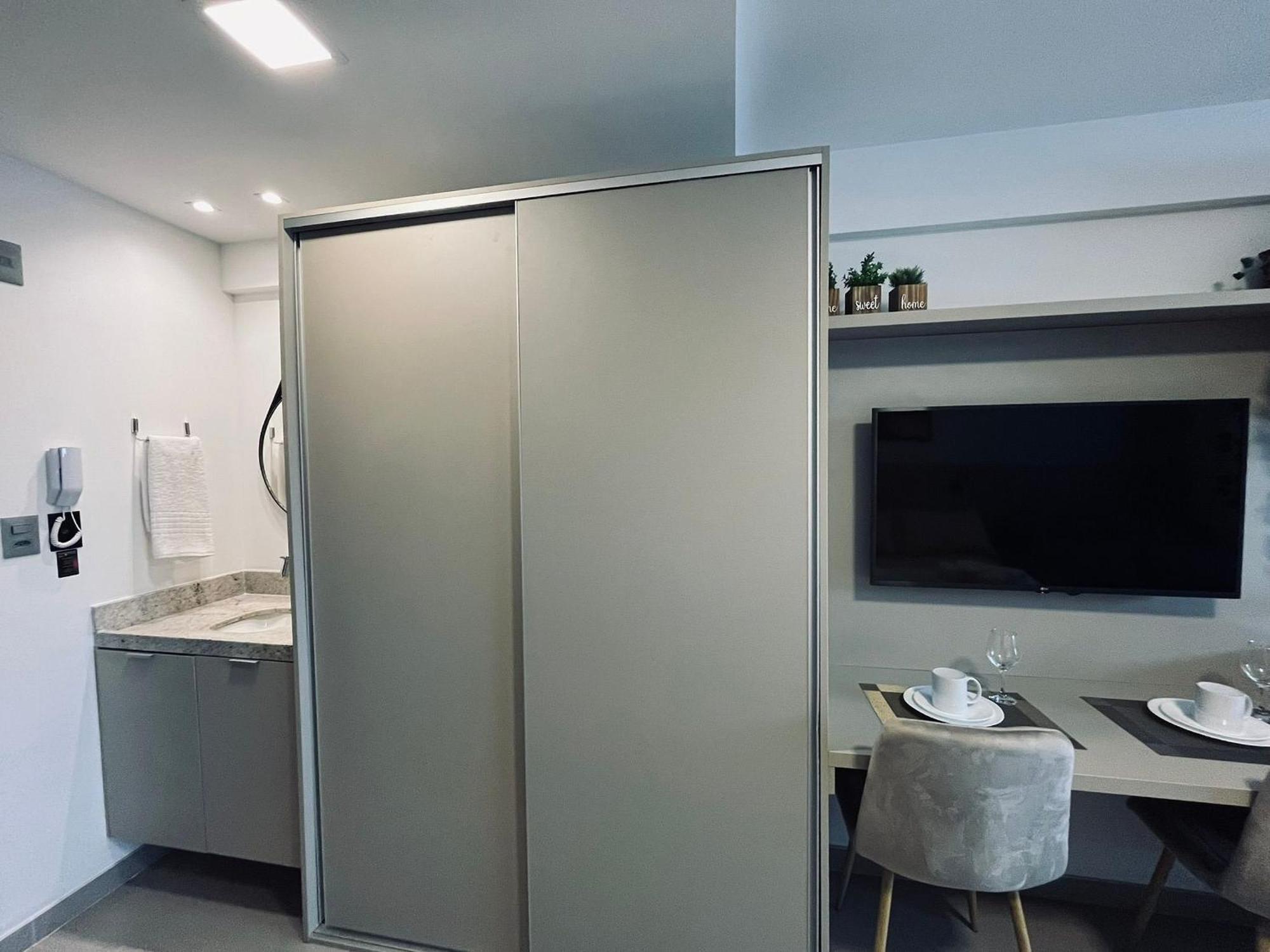 Apartamento Espaco Com Varanda Proximo Ao Mar. Bh 322