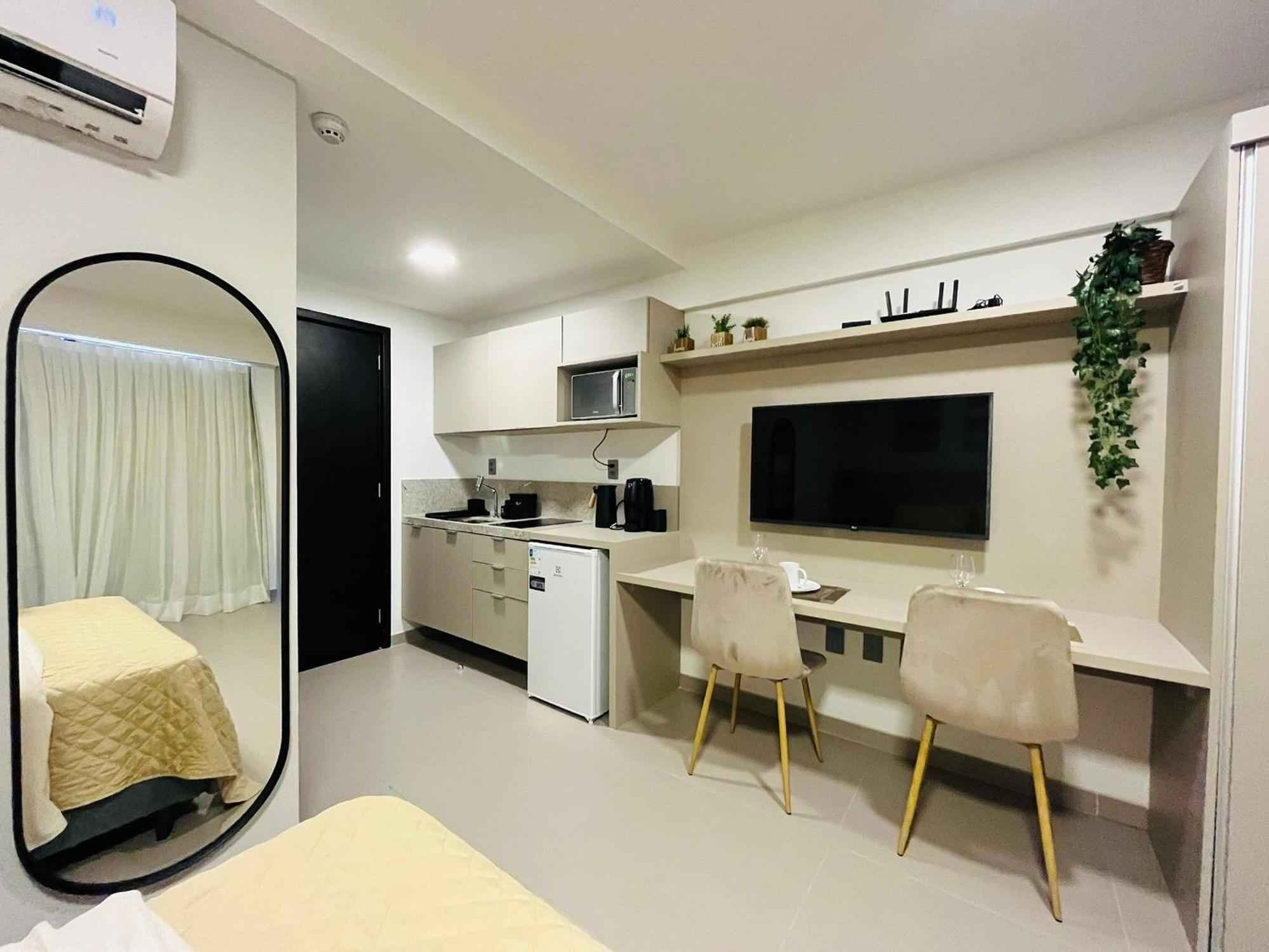 Flat Com Varanda E Vista O Mar. Bh 213 *