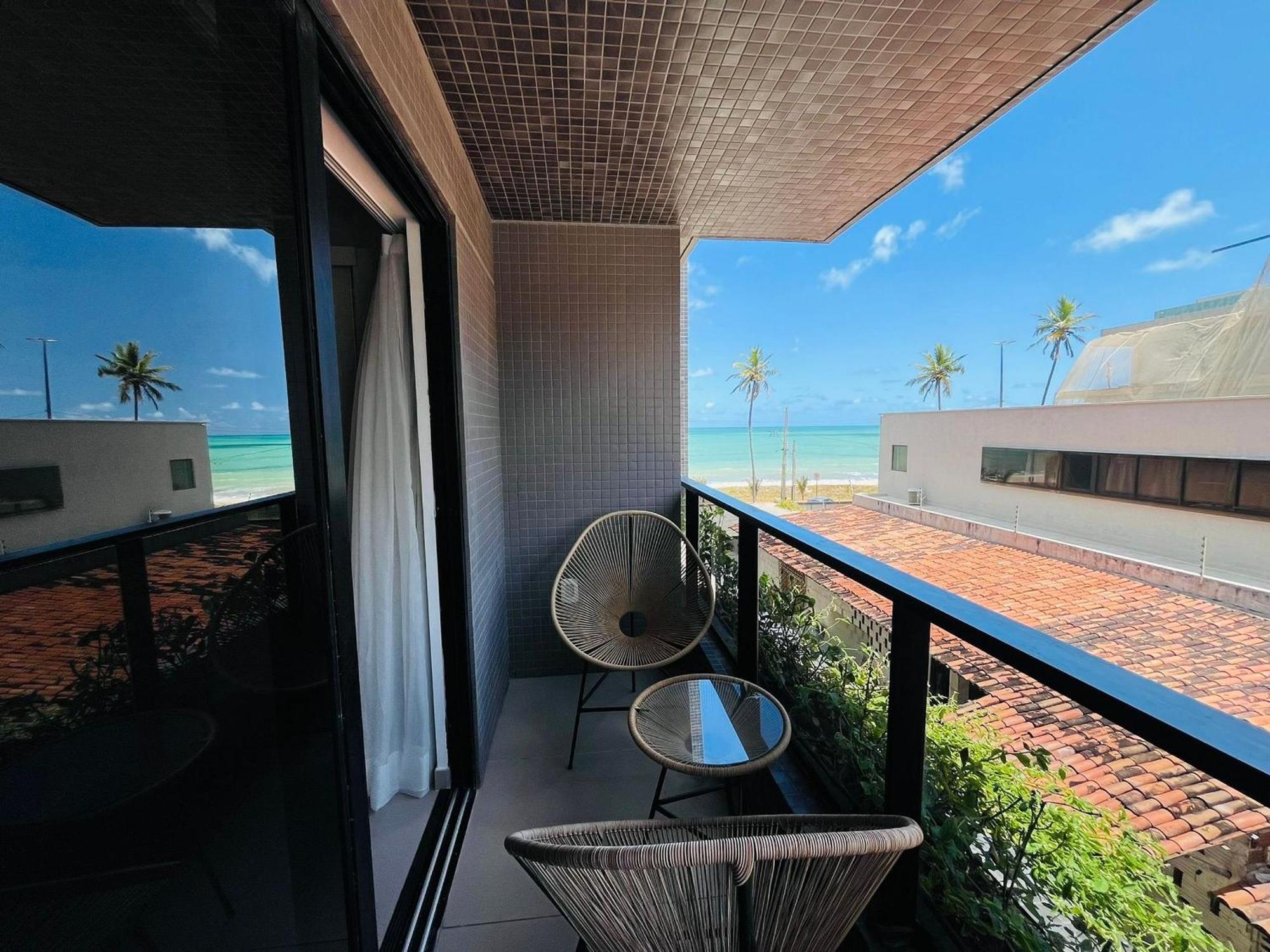 Apartamento Flat Com Varanda E Vista O Mar. Bh 213 *