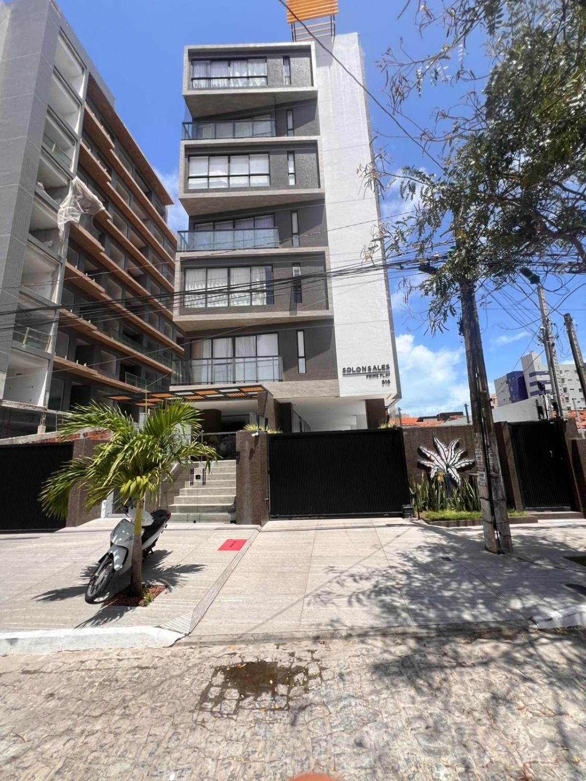 Apartment Flat Vip Solon Manaira