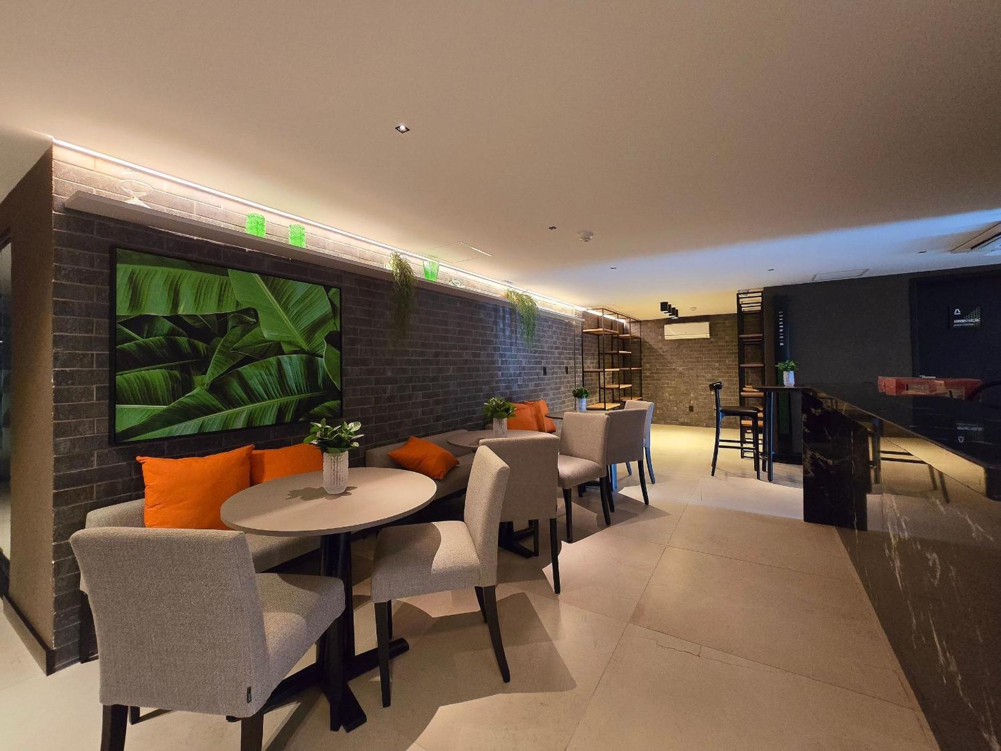 Alta Garden By Hosppedar Apartamento