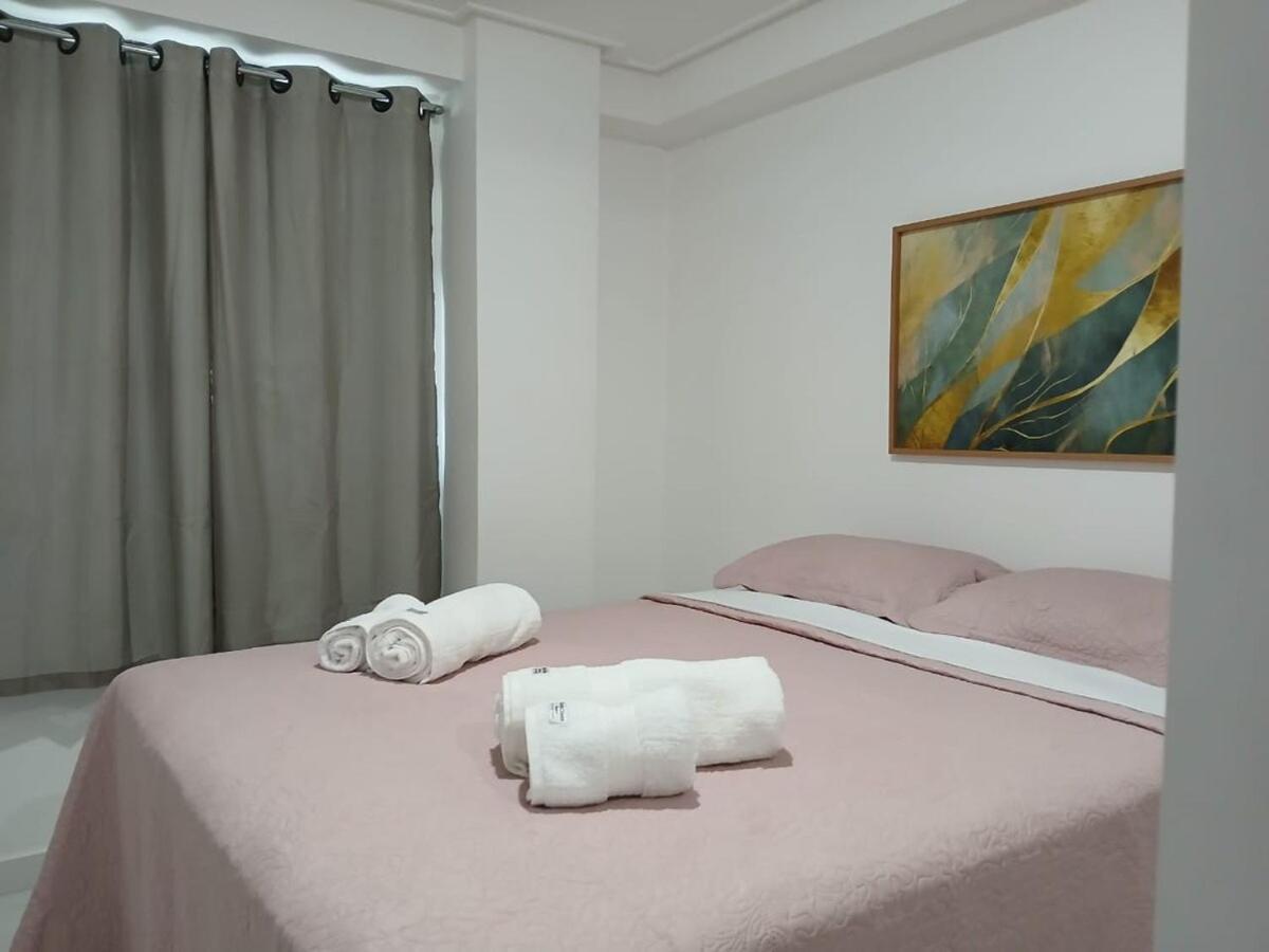 Magnific Bessa Flat