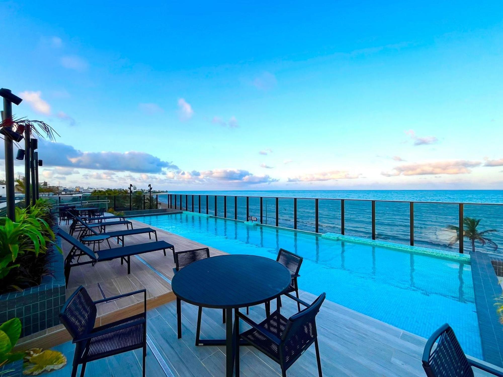 Flat Em Frete A Praia. Bh 430. Joao Pessoa