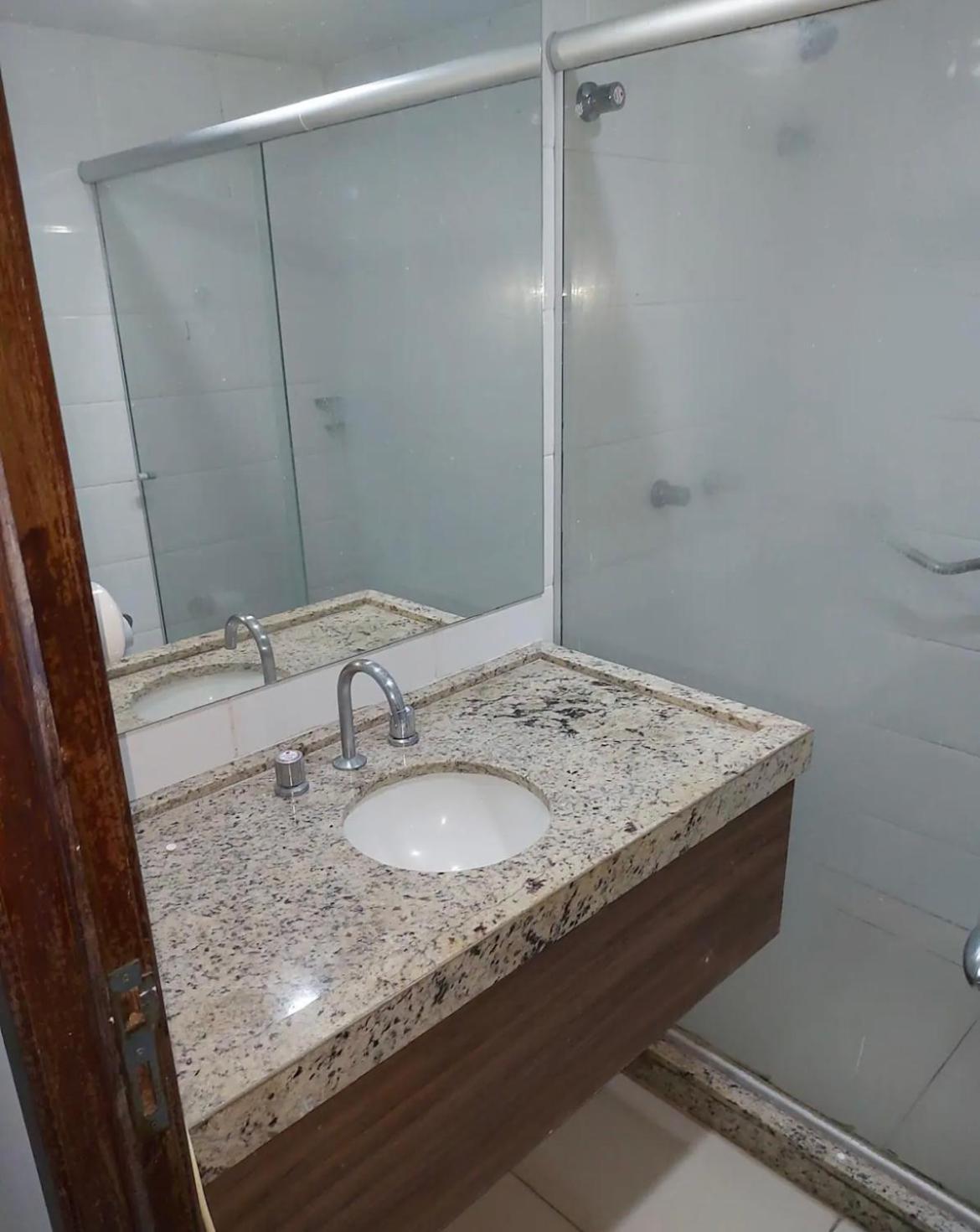 Confortavel Flat Em Frente A De Tambau 4* João Pessoa
