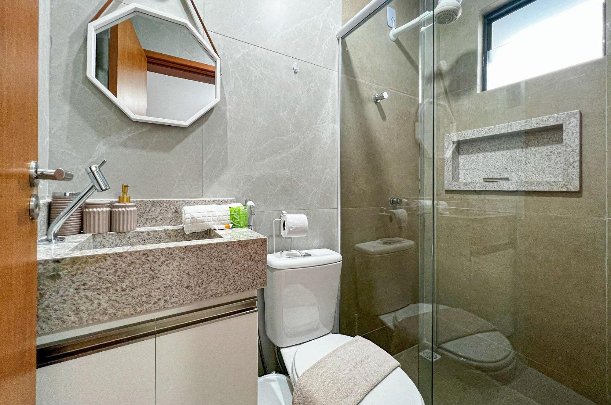 Bessa Apto Novinho 300m 2 Quartos 4 Pessoas Apartamento *