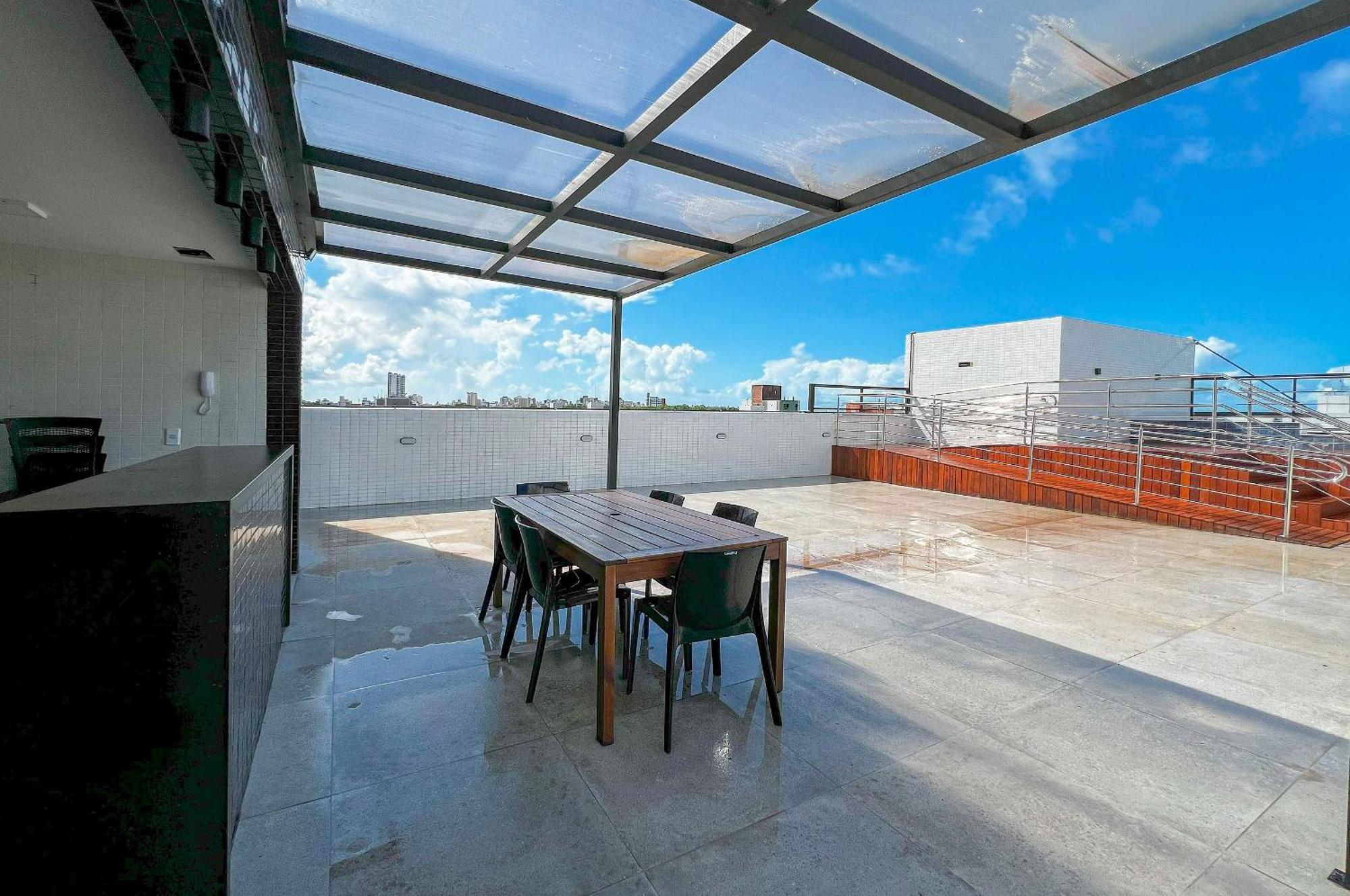 Bessa Apto Novinho 300m 2 Quartos 4 Pessoas Apartamento *