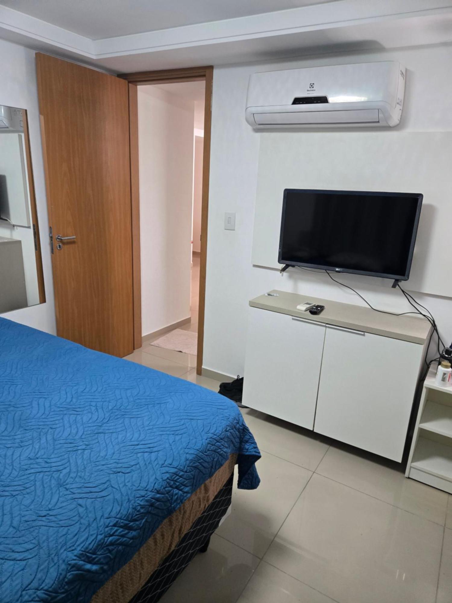Apartamento 1 200 Metros Da