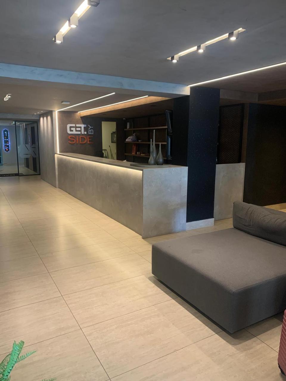 Ricardo Get By Side Apartamento