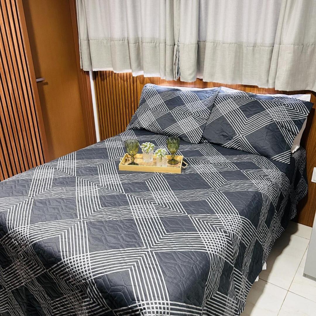 Paradise Flat 304 *