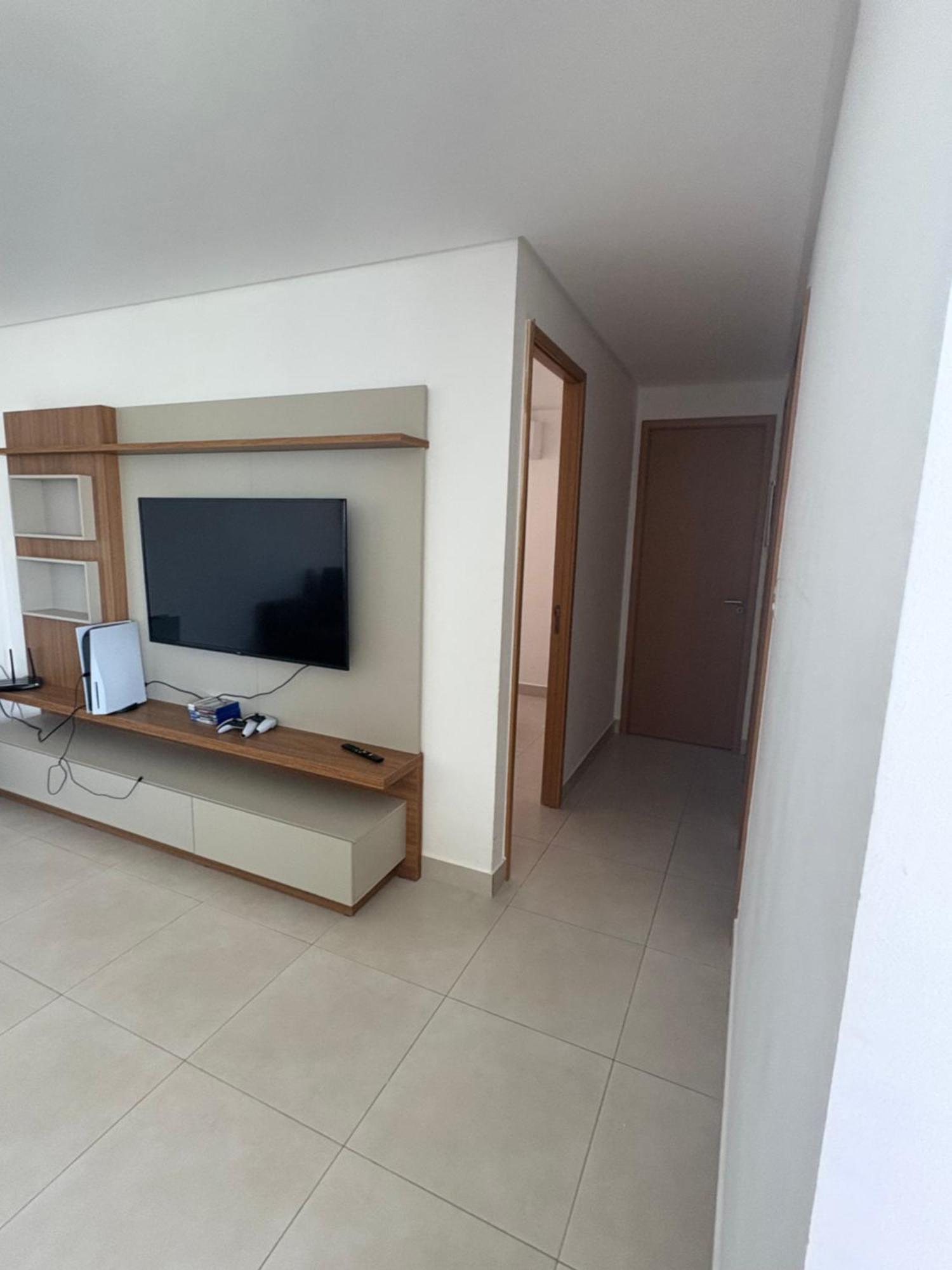 Amplo A 500m Da Apartamento
