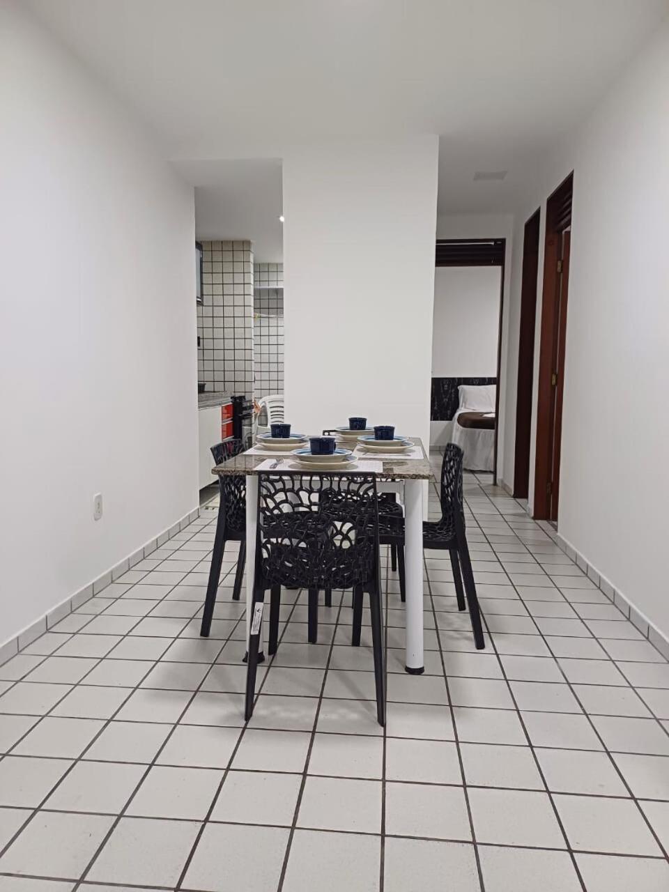 De 2 Quartos Em Apartamento