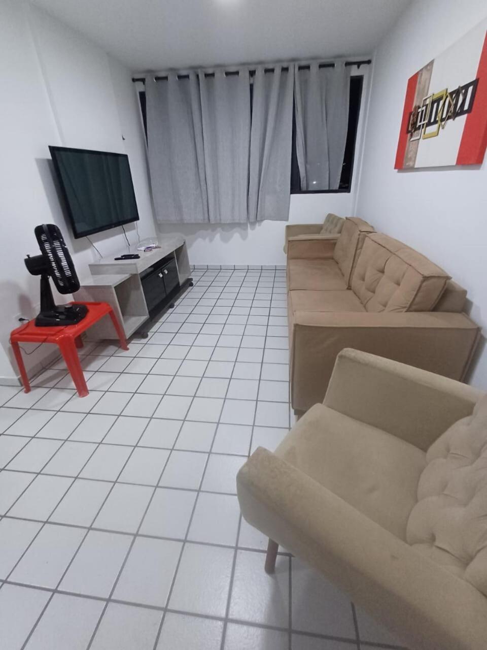 De 2 Quartos Em Apartamento
