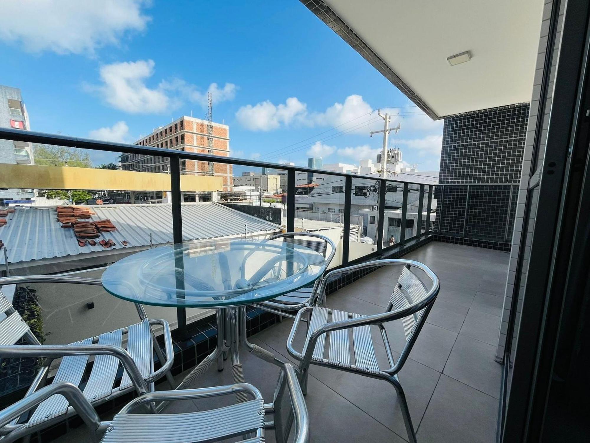Completo Ate 6 Pessoas. Bx 111. Apartamento *