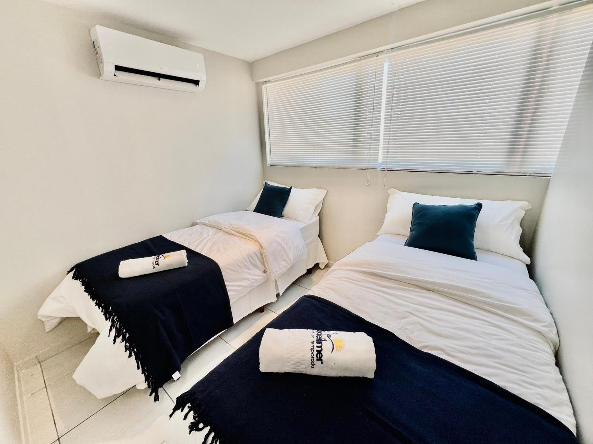 Flat Com 2 Qts Prox A Praia, Shoppings, Mercados, Restaurantes E Padarias