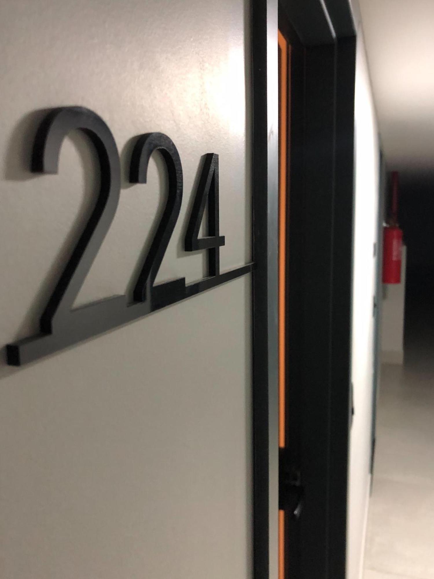 Flat 224 Proximo A *