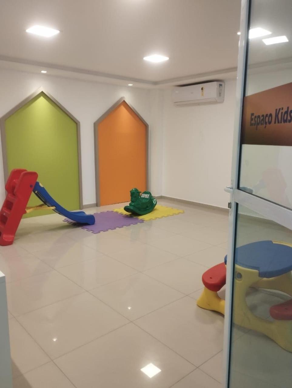 A 50 Metros Da Praia, Moderno Minimalista 2 Qts