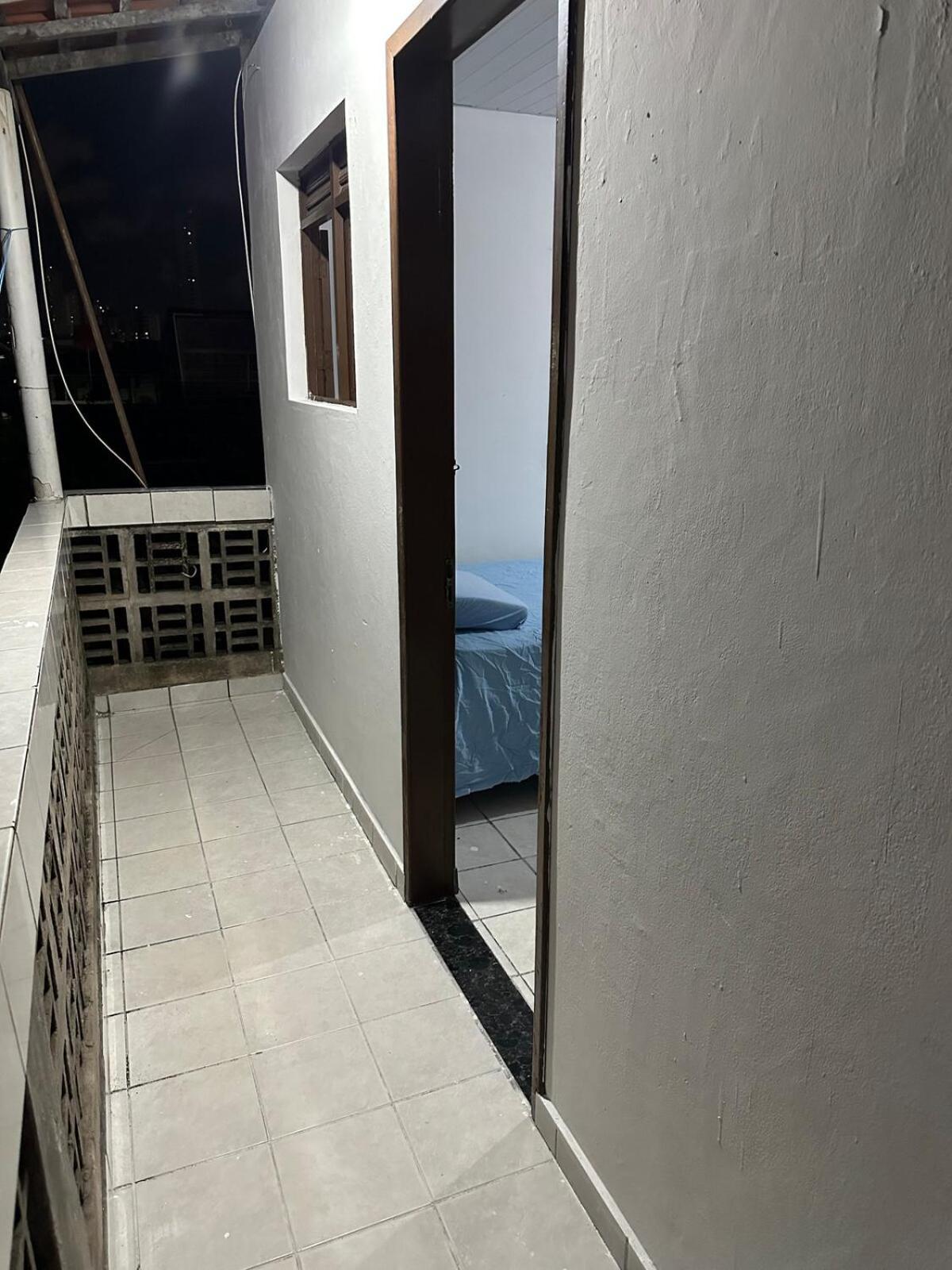 Um Completo Apartamento