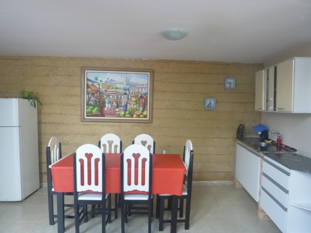Hospedagem domiciliar Suites Recanto Cajazeiras
