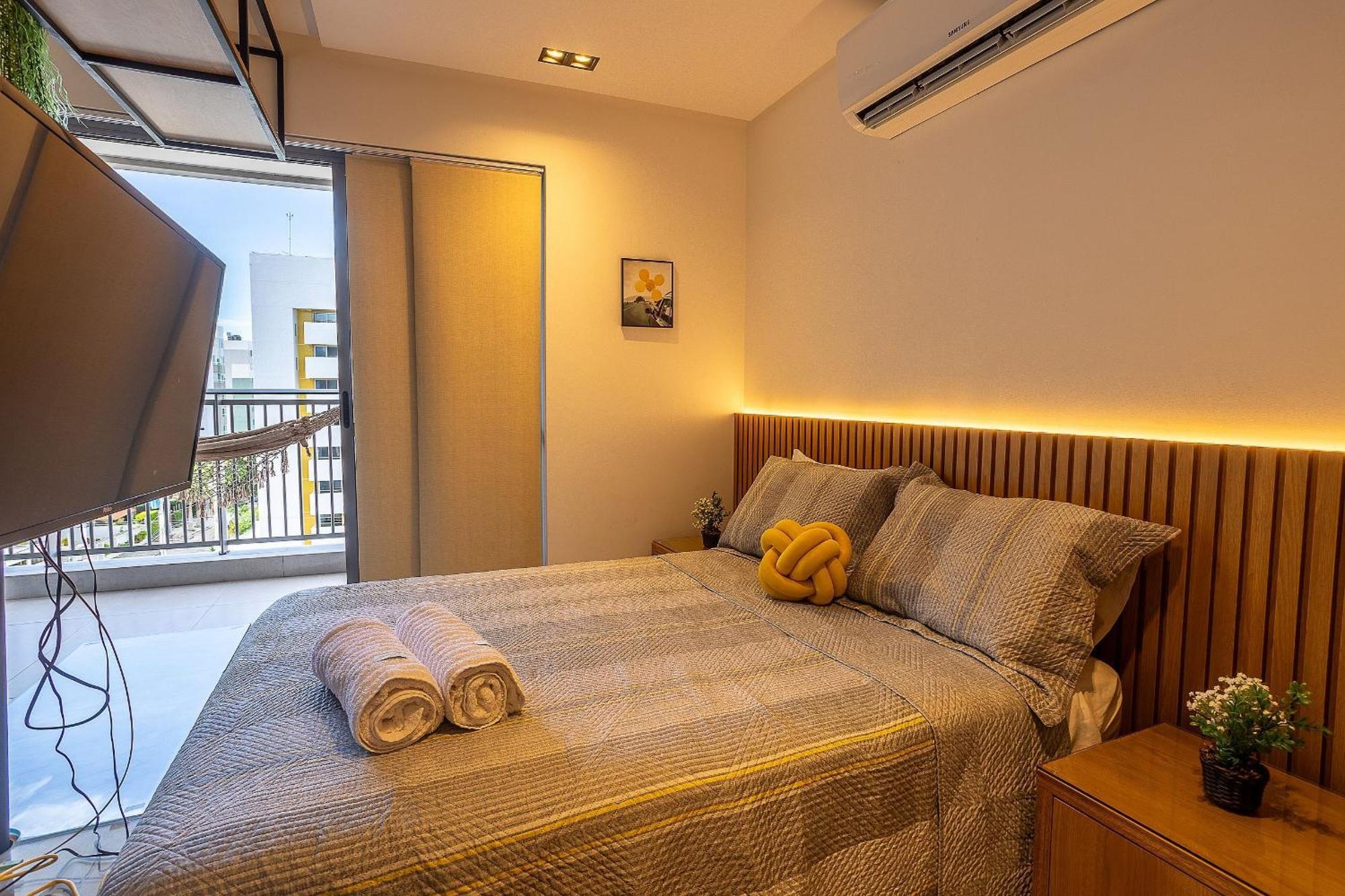 Apartment Com Varanda A 100 Metros Da *