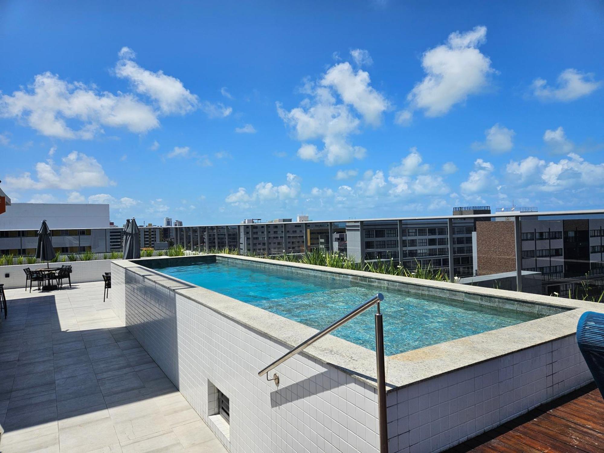 Apartment Com Varanda A 100 Metros Da *