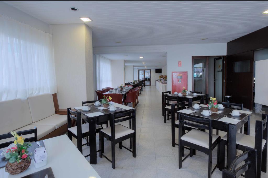 Hotel Brisol