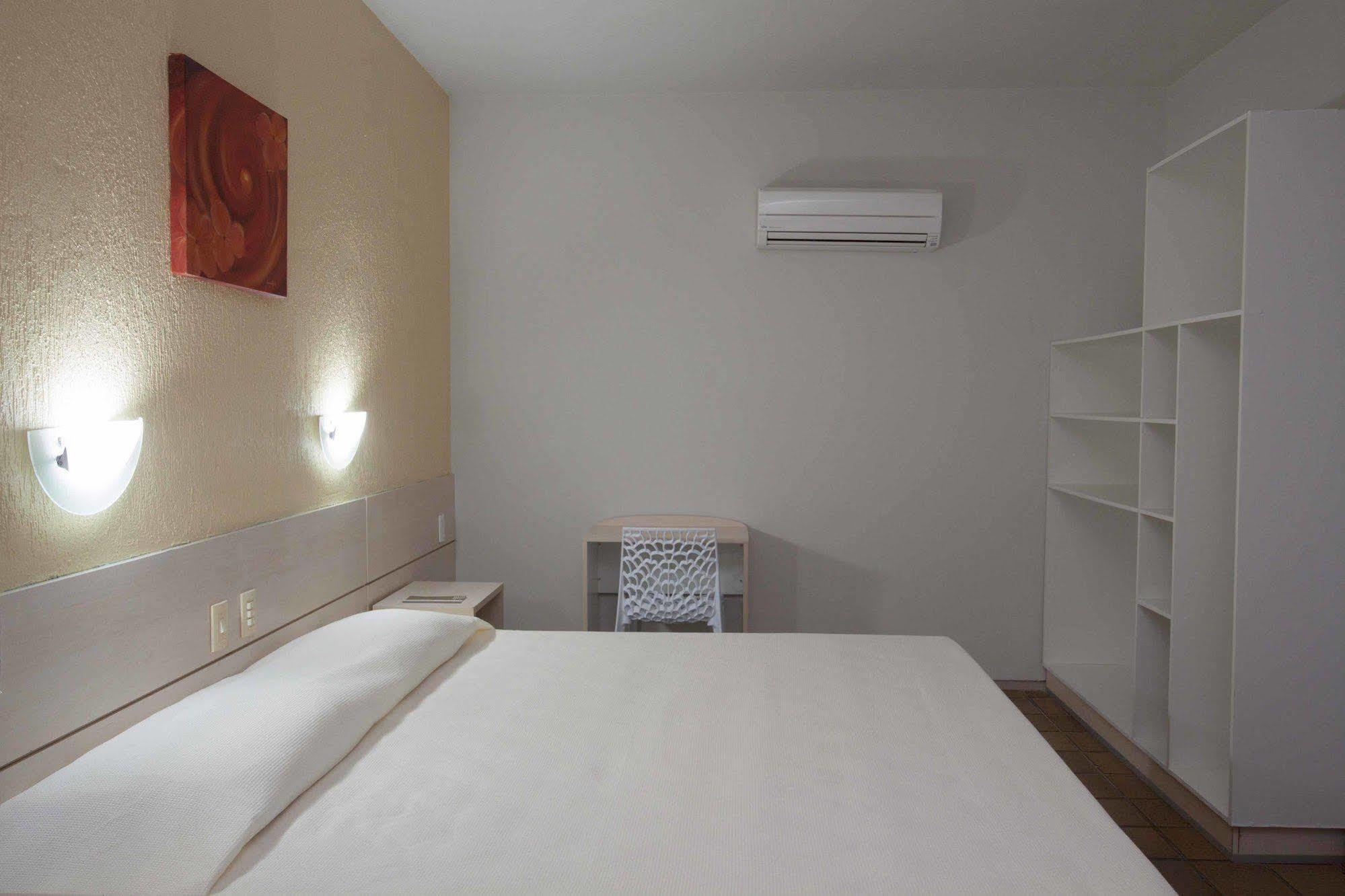 Brisol Hotel 3*