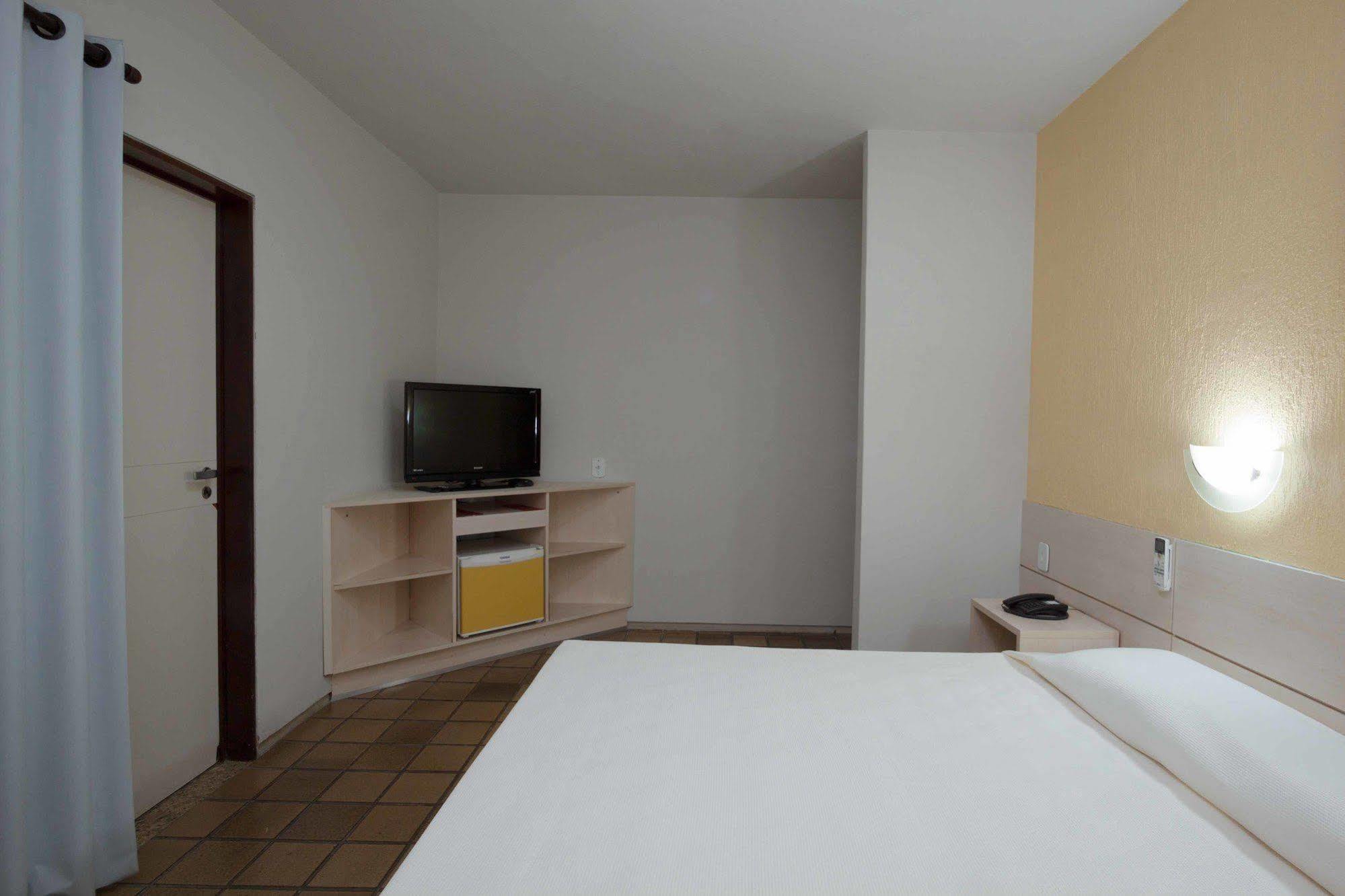 Brisol Hotel 3*